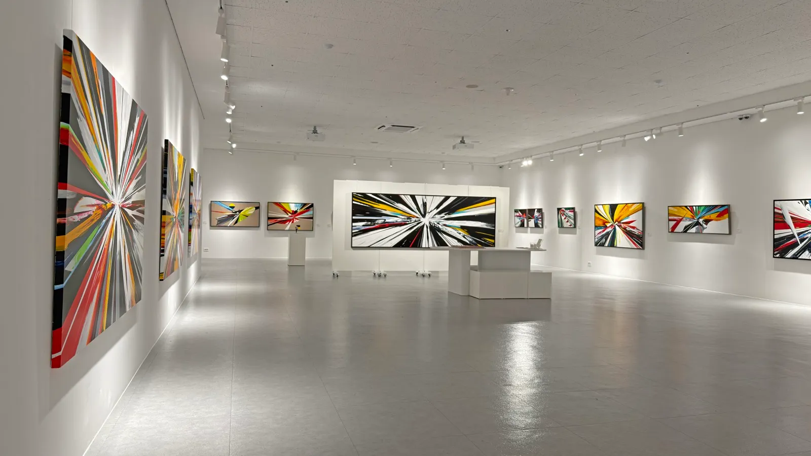 RED LINE : Beyond Time and Space — Minseok Kang’s 15th Solo Exhibition · Gallery UP, Busan 1