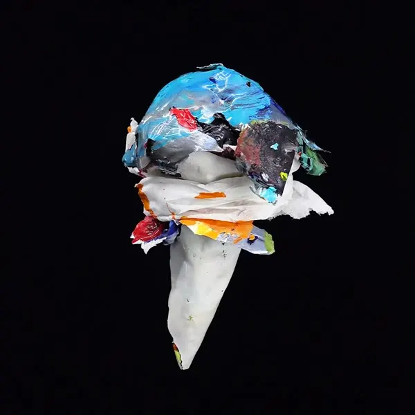 Minseok Kang, Ice Cream No.15 — A single-channel video of an ice cream form playing on loop, Single-channel video