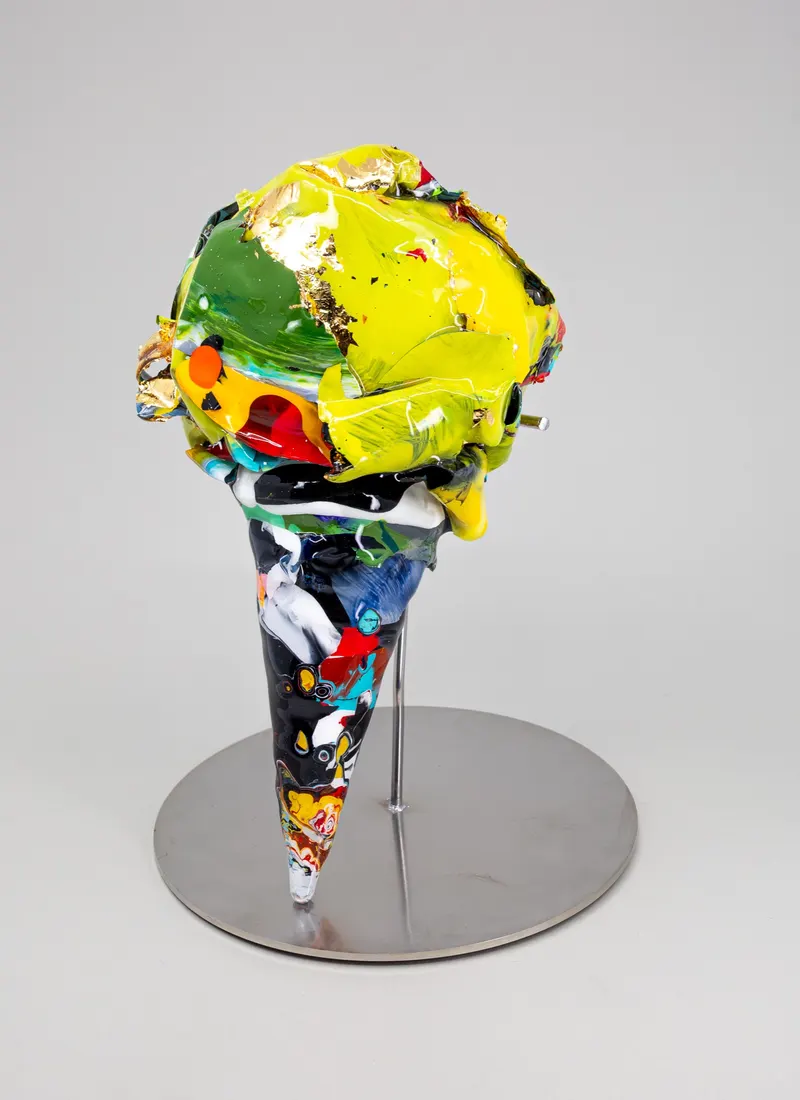 강민석 Minseok Kang, Slimer (2024) — 팝 컬처 캐릭터를 입은 레진 아이스크림 소형 조각, Acrylic paint, resin, stainless steel