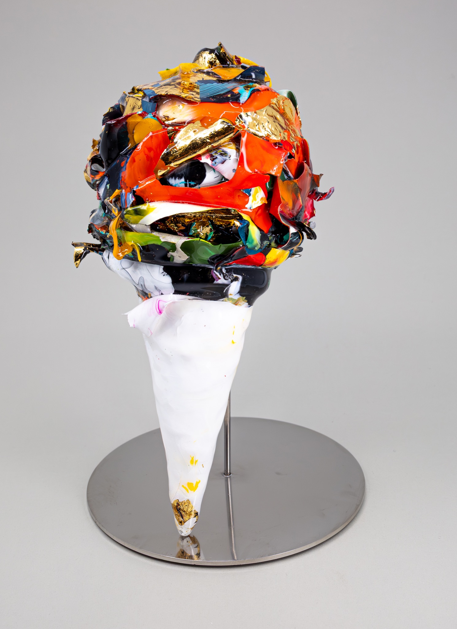 강민석 Minseok Kang 아이스크림 조각 The Return of the King 13×13×18cm Acrylic paint, resin, stainless steel 2024 Korean contemporary art 한국 현대미술 자동차 그림 automotive fine art 아이스크림 조각 Ice Cream Sculpture pop art sculpture